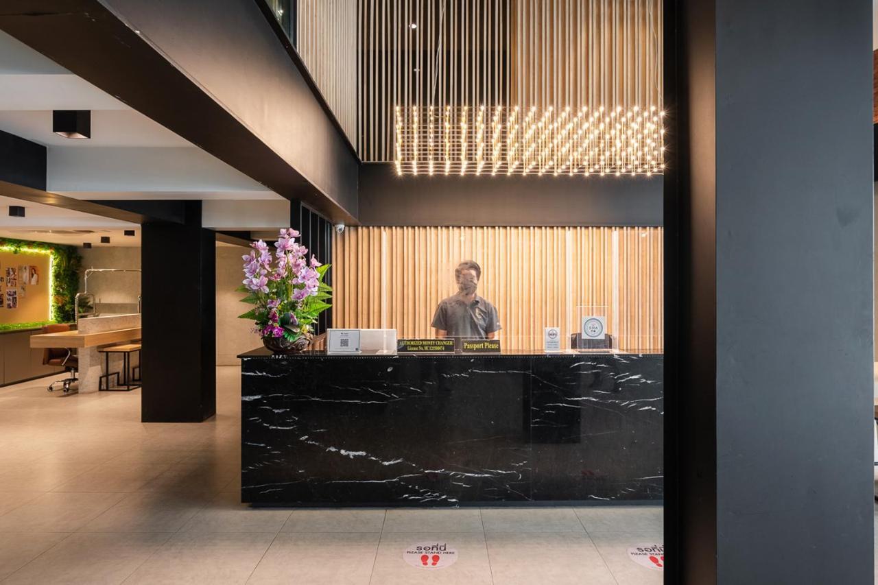 Loft Bangkok Hotel Exterior photo