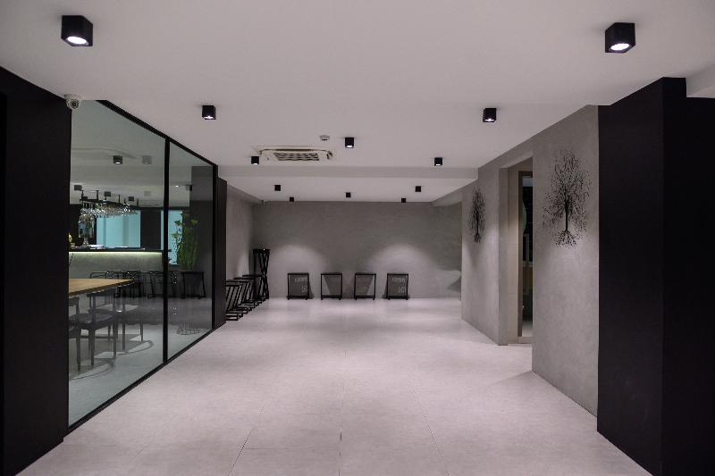 Loft Bangkok Hotel Exterior photo